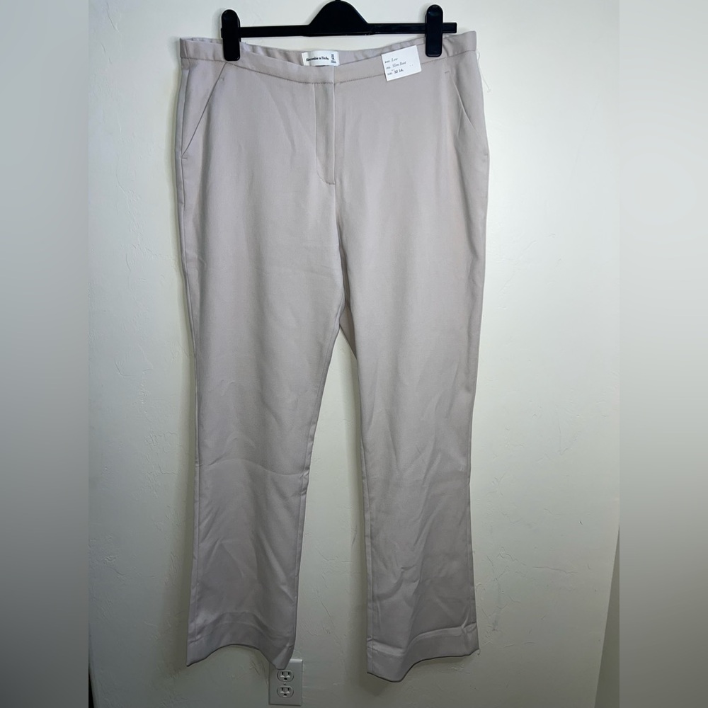 Abercrombie & Fitch Women's Straight-Leg Pants in tan cream